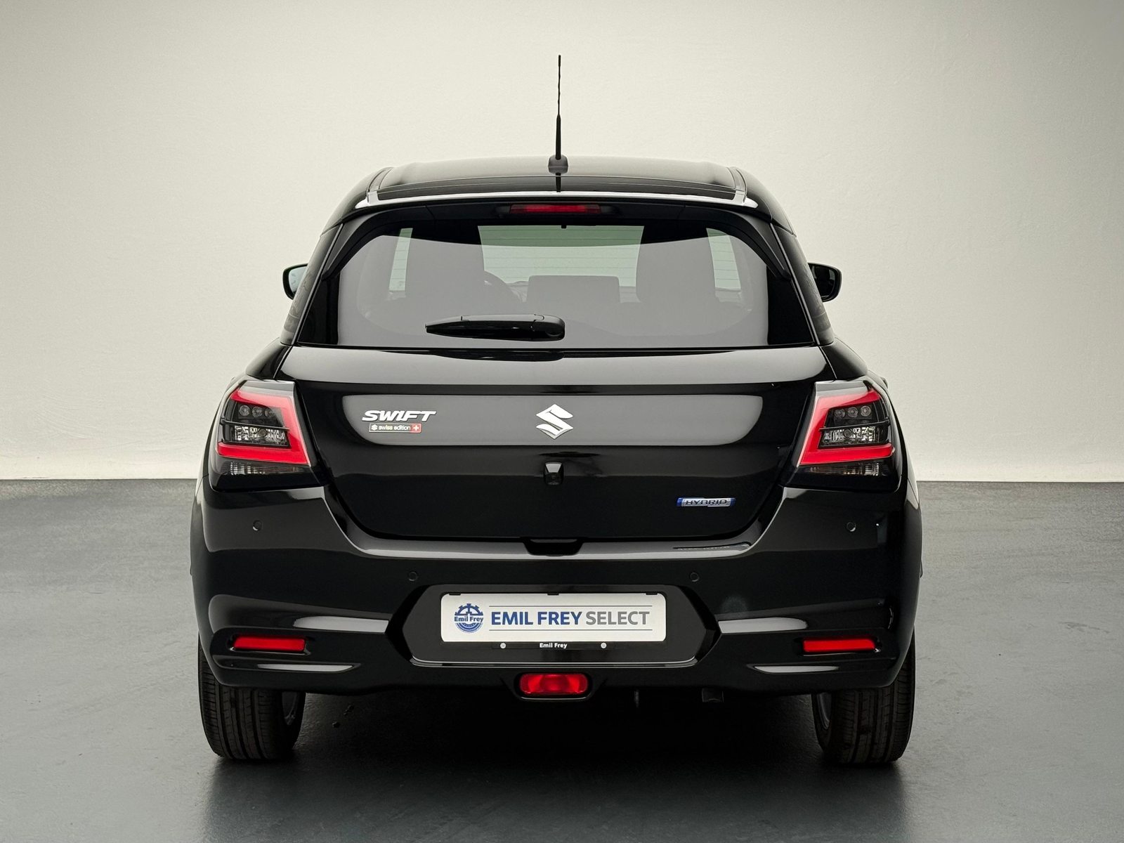 SUZUKI Swift 1.2 Tradizio Hybrid, Mild-Hybrid Petrol/Electric, Second hand / Used, Automatic - 3