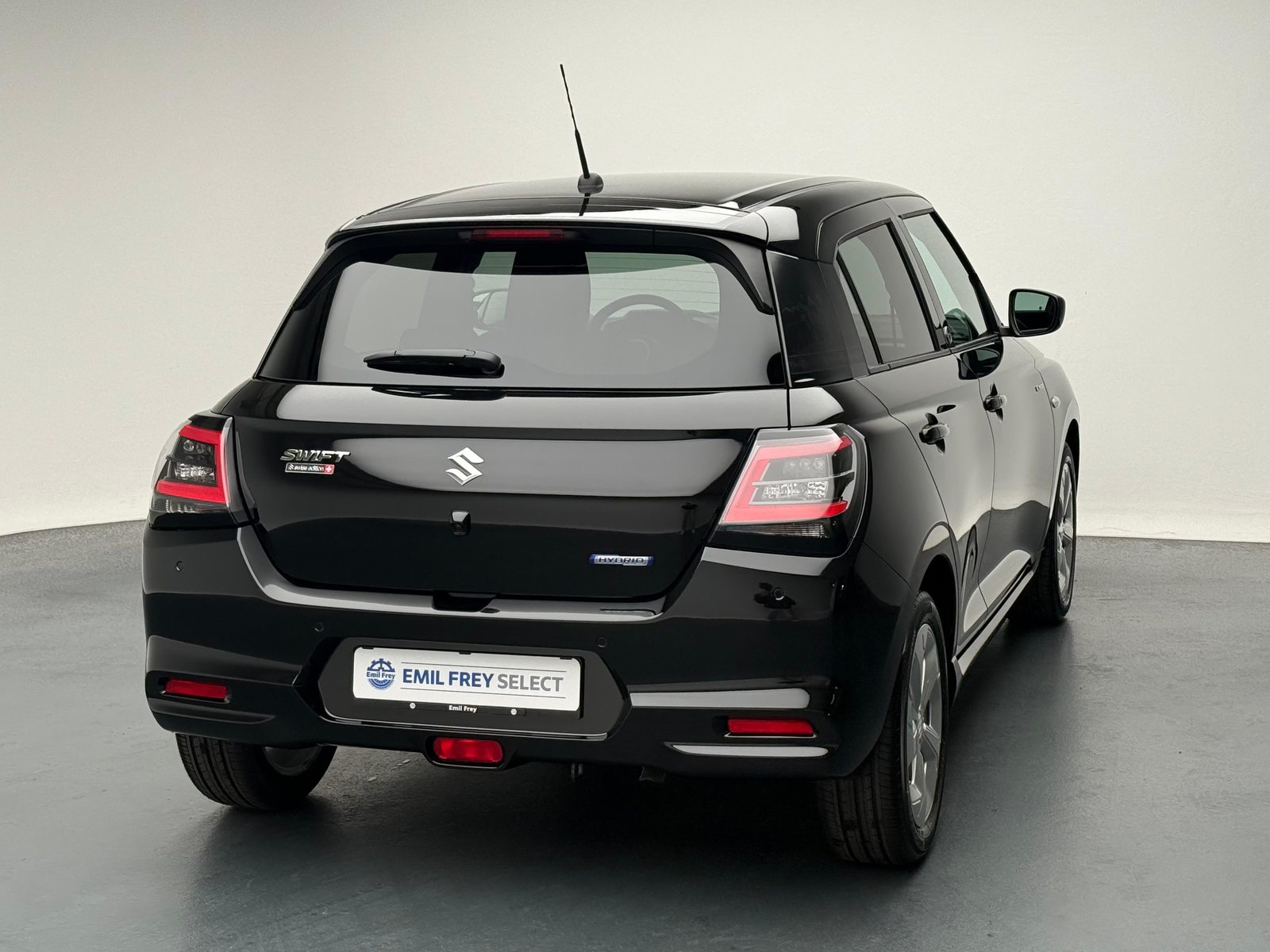 SUZUKI Swift 1.2 Tradizio Hybrid, Mild-Hybrid Petrol/Electric, Second hand / Used, Automatic - 4