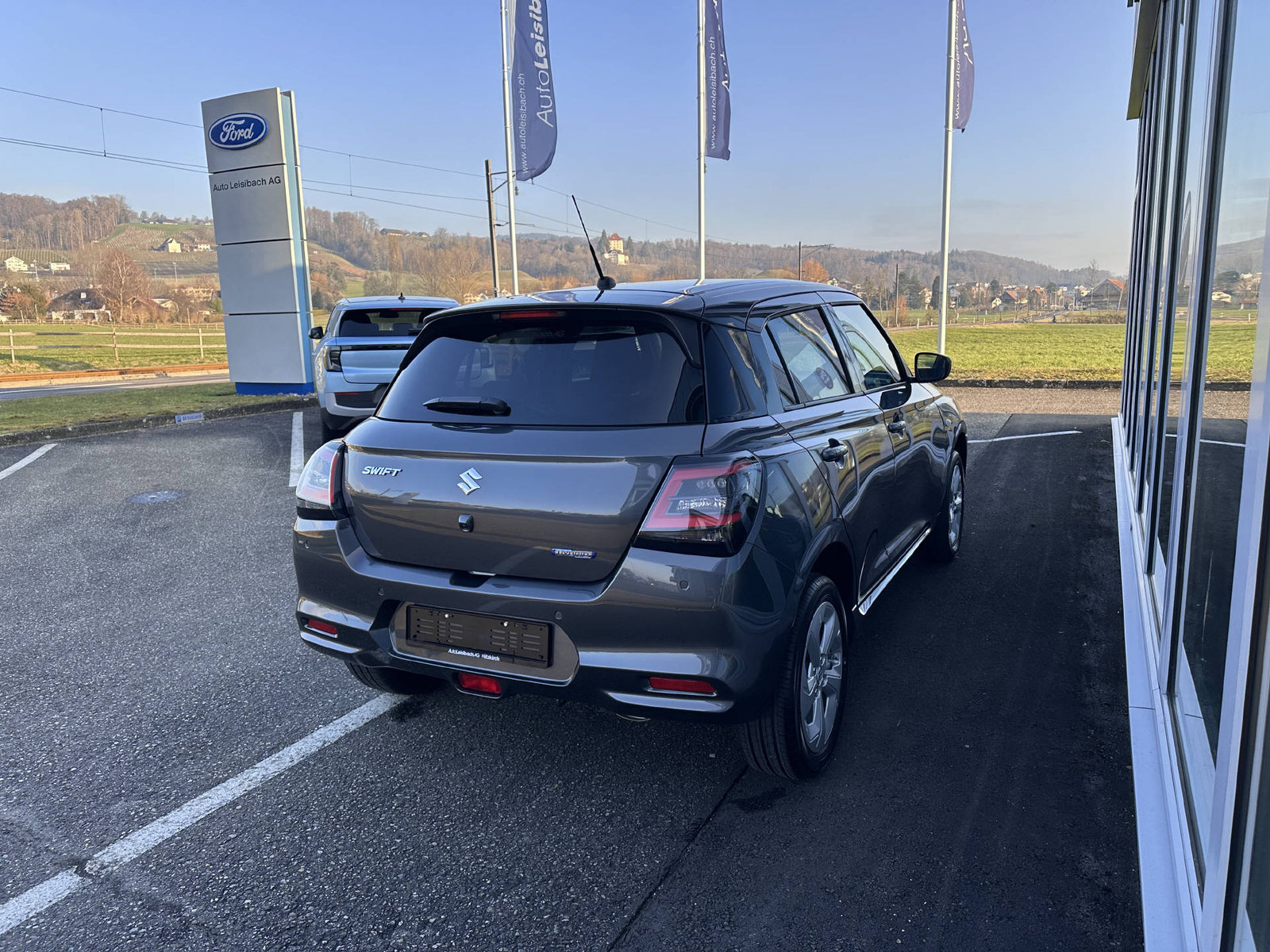 SUZUKI Swift 1.2 Privilege Hybrid 4x4, Hybride Léger Essence/Électricité, Occasion / Utilisé, Manuelle - 3