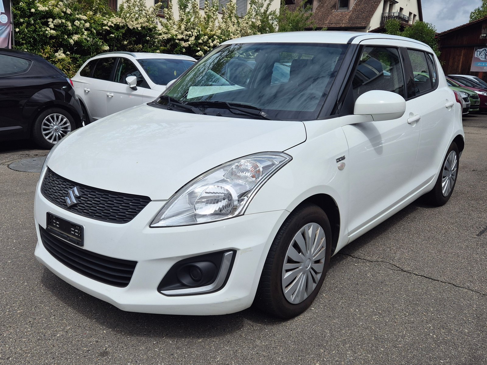 SUZUKI SWIFT