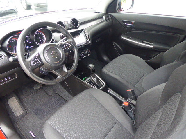 SUZUKI Swift 1.2 Compact Top Hybrid, Hybride Léger Essence/Électricité, Occasion / Utilisé, Automatique - 5