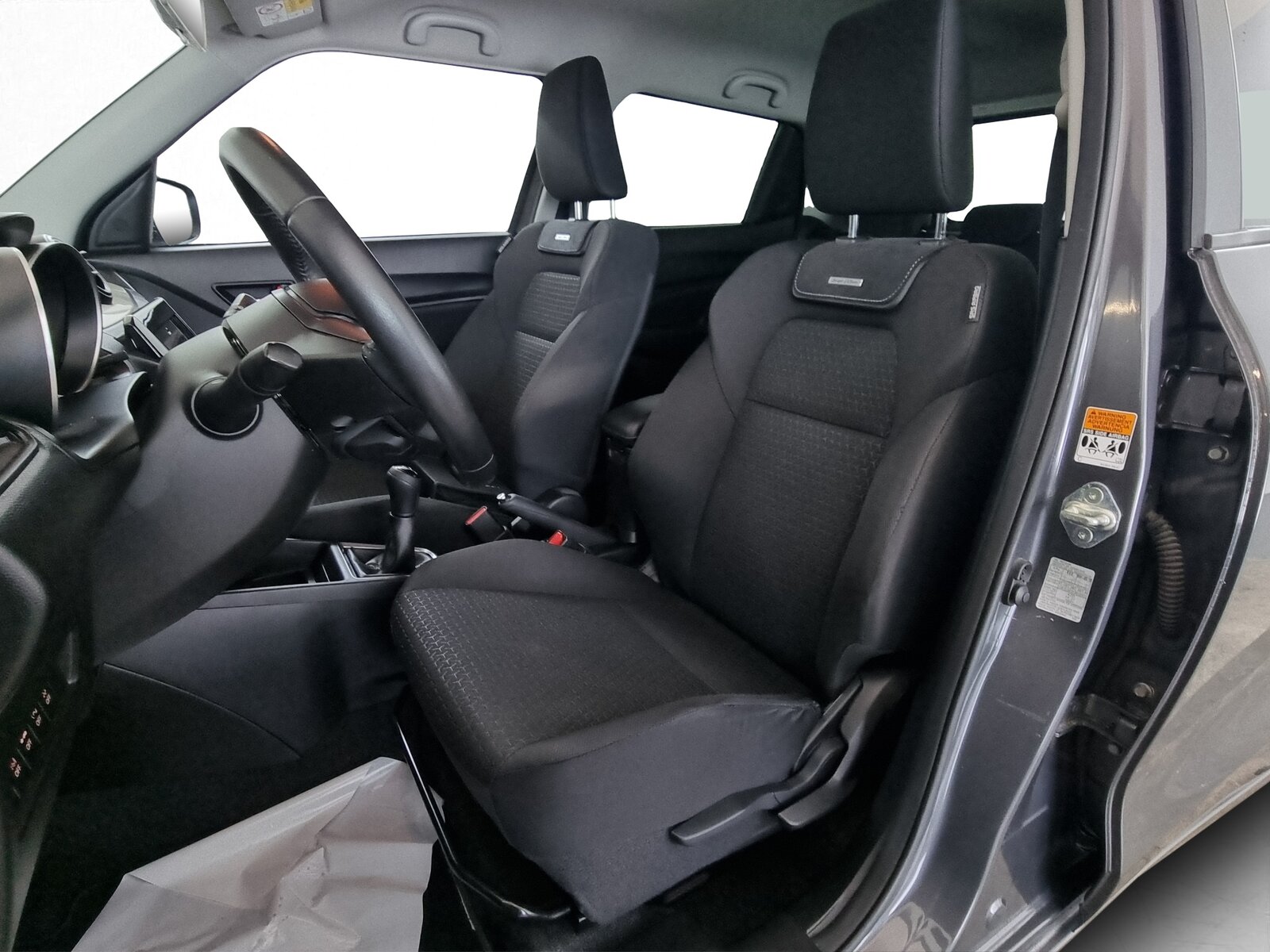 SUZUKI Swift 1.2 Compact Top Hybrid 4x4, Full-Hybrid Petrol/Electric, Second hand / Used, Manual - 6