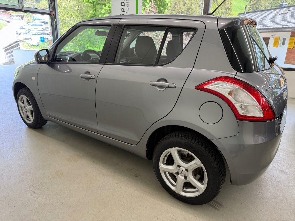SUZUKI SWIFT 1.2 GL Top 4x4, Petrol, Second hand / Used, Manual - 7