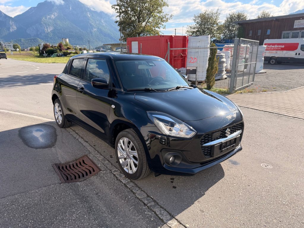 SUZUKI SWIFT 1.2 Compact+ Hybrid 4x4, Mild-Hybrid Petrol/Electric, Second hand / Used, Manual - 2