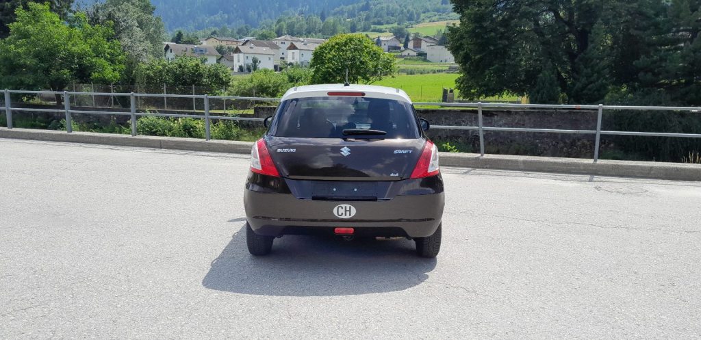 SUZUKI SWIFT 1.2 Piz Sulai 4x4, Benzin, Occasion / Gebraucht, Handschaltung - 4