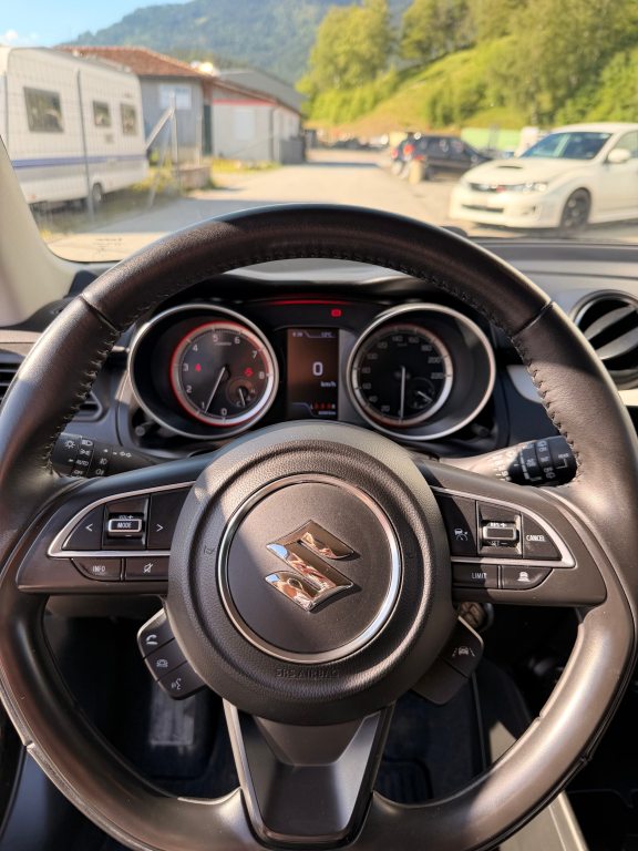 SUZUKI SWIFT 1.2 Compact+ Hybrid 4x4, Mild-Hybrid Petrol/Electric, Second hand / Used, Manual - 7
