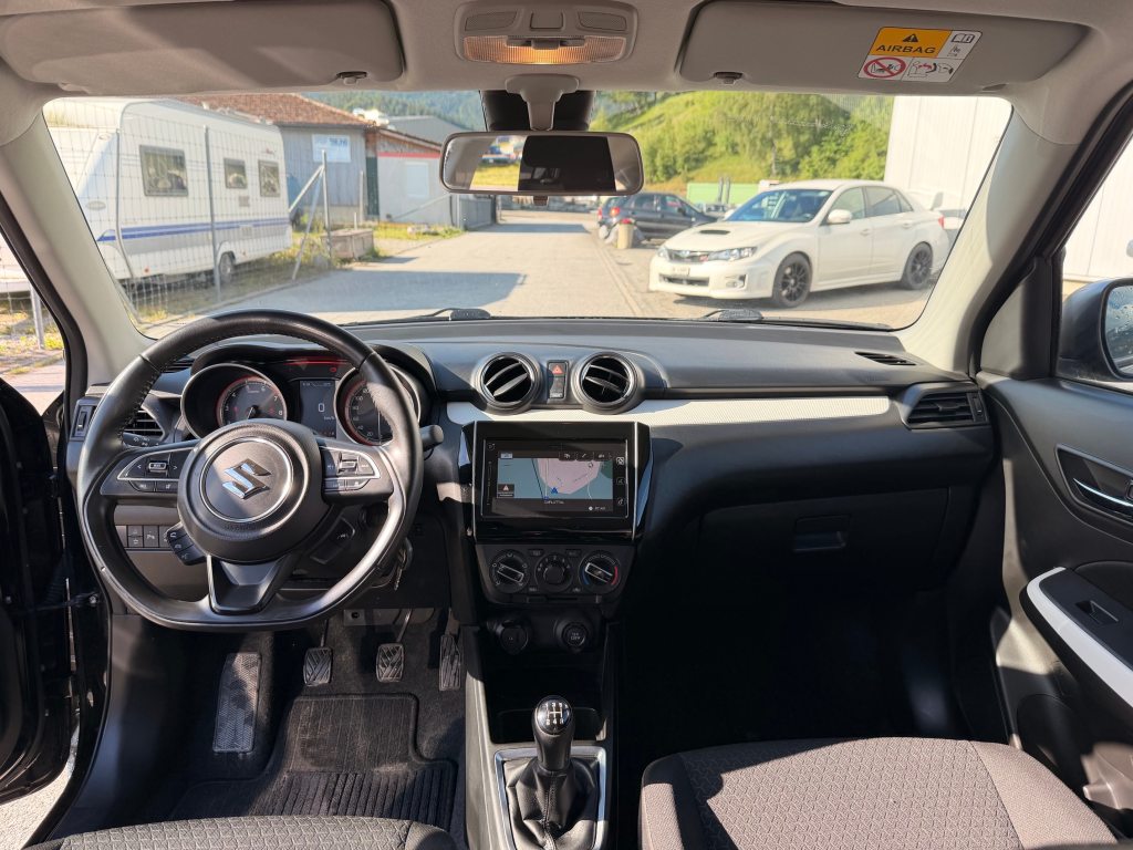 SUZUKI SWIFT 1.2 Compact+ Hybrid 4x4, Mild-Hybrid Petrol/Electric, Second hand / Used, Manual - 6