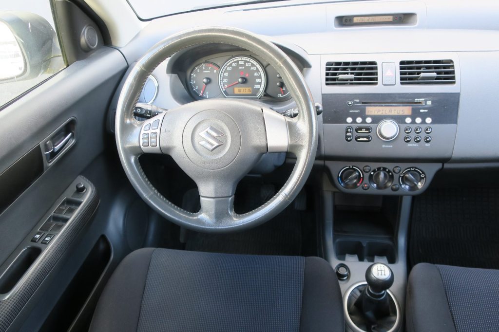 SUZUKI SWIFT 1.3 GL Top 4WD mit Klima, Essence, Occasion / Utilisé, Manuelle - 5