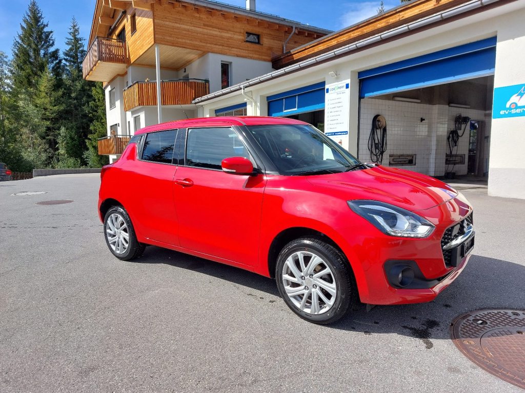 SUZUKI 1.2 Compact Top Hybrid 4x4, Hybride Léger Essence/Électricité, Occasion / Utilisé, Manuelle - 5