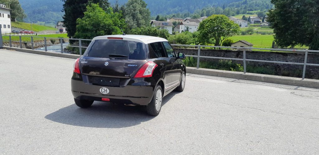 SUZUKI SWIFT 1.2 Piz Sulai 4x4, Benzin, Occasion / Gebraucht, Handschaltung - 5