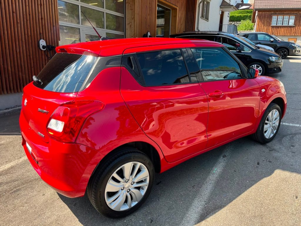 SUZUKI SWIFT 1.2 Compact+ 4x4, Essence, Occasion / Utilisé, Manuelle - 3
