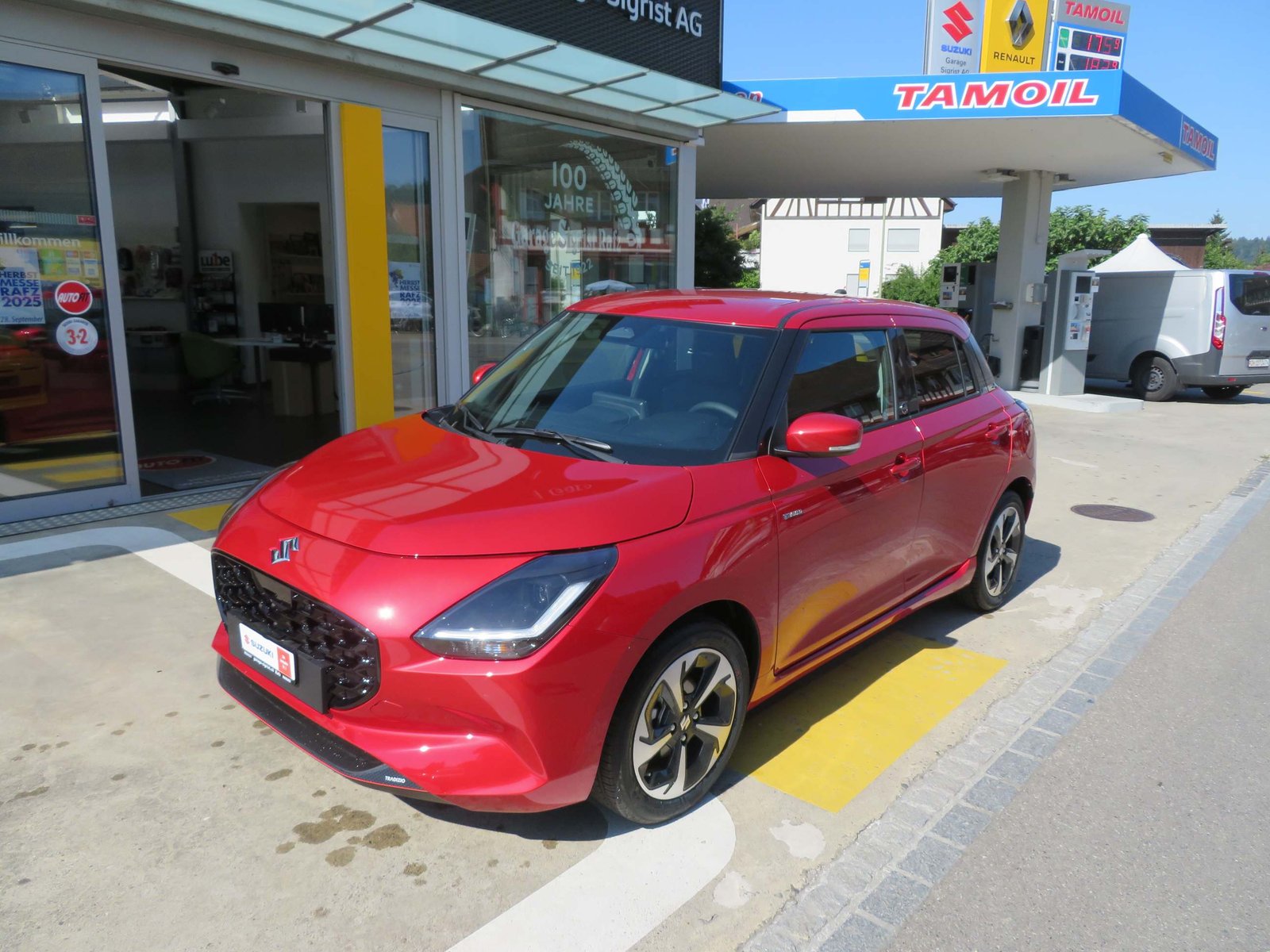 SUZUKI Swift 1.2 Tradizio Top Hybrid, Mild-Hybrid Benzin/Elektro, Vorführwagen, Automatik - 2