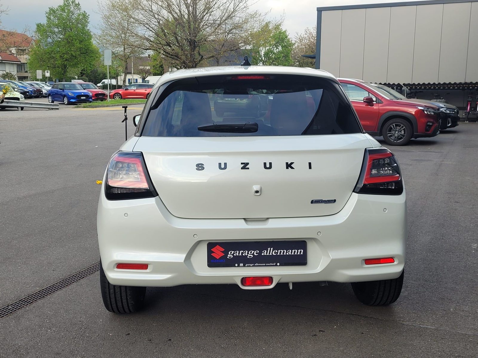 SUZUKI Swift 1.2 Sakura Top Hybrid, Mild-Hybrid Benzin/Elektro, Vorführwagen, Automatik - 4