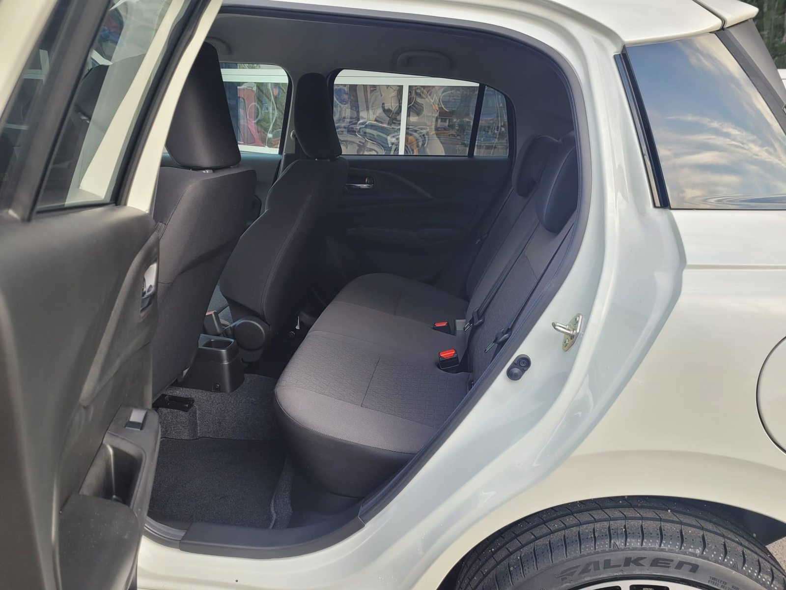 SUZUKI Swift 1.2 Sakura Top Hybrid, Mild-Hybrid Benzin/Elektro, Vorführwagen, Automatik - 7