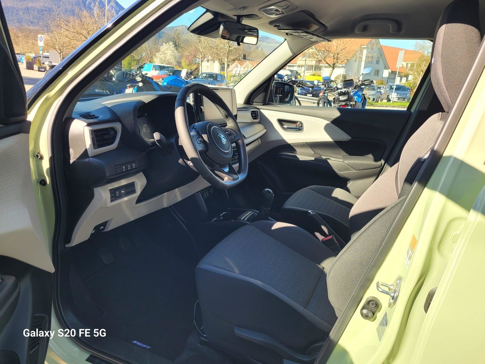 SUZUKI Swift 1.2 Tradizio Hybrid 4x4, Mild-Hybrid Benzin/Elektro, Vorführwagen, Handschaltung - 6
