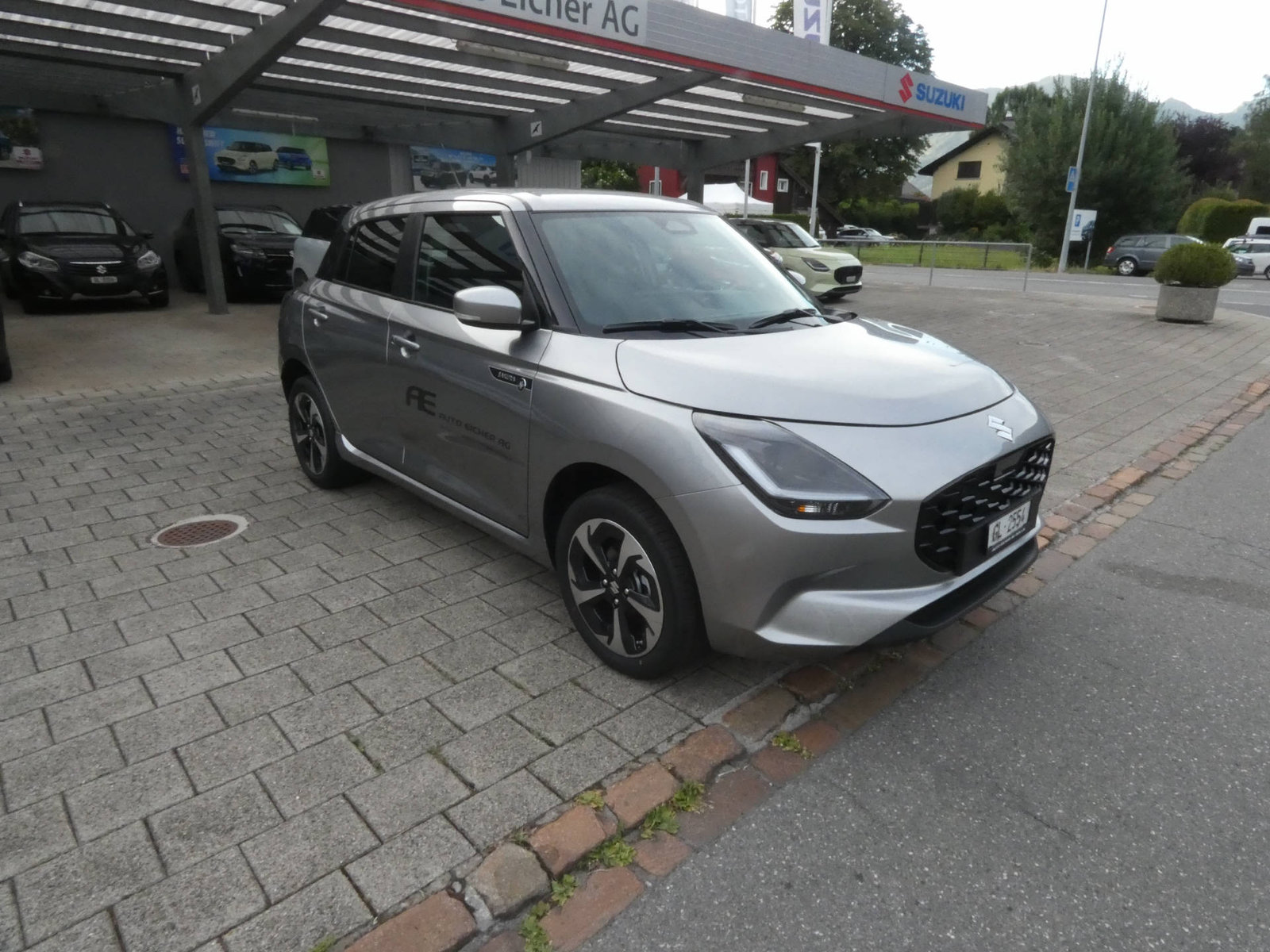SUZUKI Swift 1.2 Sakura Top Hybrid 4x4, Hybride Léger Essence/Électricité, Voiture de démonstration, Manuelle - 3