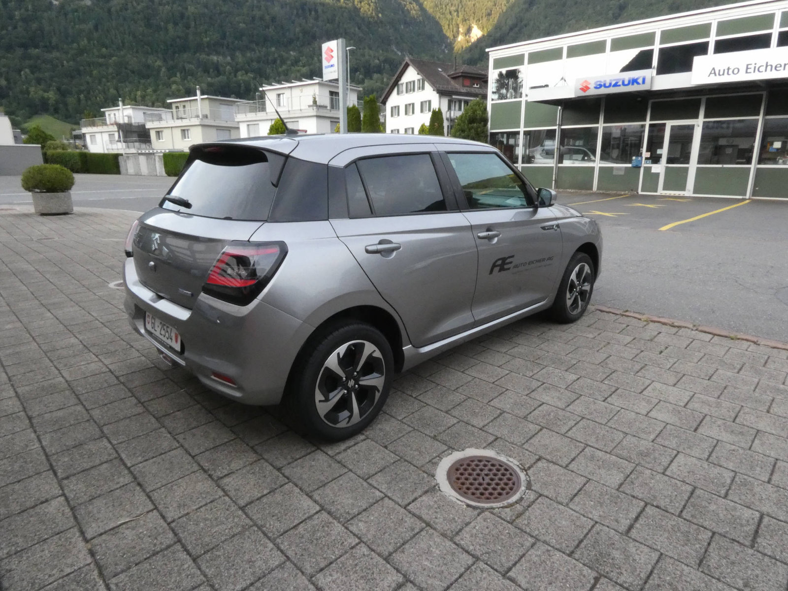 SUZUKI Swift 1.2 Sakura Top Hybrid 4x4, Hybride Léger Essence/Électricité, Voiture de démonstration, Manuelle - 4
