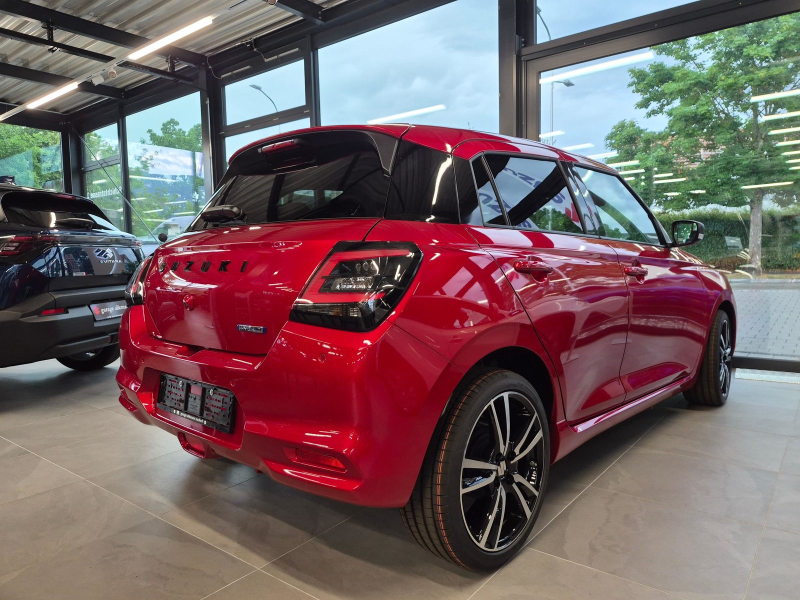 SUZUKI Swift 1.2 Compact Top Hybrid, Hybride Leggero Benzina/Elettrica, Auto dimostrativa, Automatico - 3