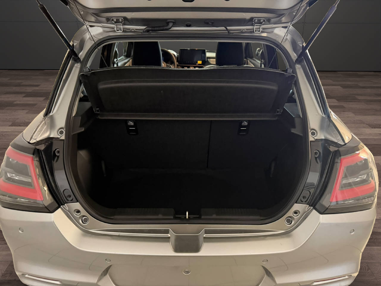 SUZUKI Swift 1.2 Compact Top Hybrid 4x4, Mild-Hybrid Petrol/Electric, Ex-demonstrator, Manual - 6
