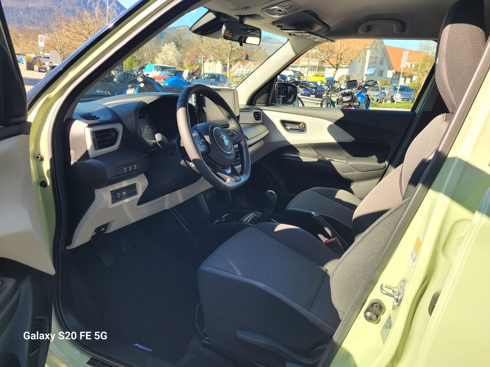 SUZUKI Swift 1.2 Tradizio Hybrid 4x4, Mild-Hybrid Benzin/Elektro, Vorführwagen, Handschaltung - 6