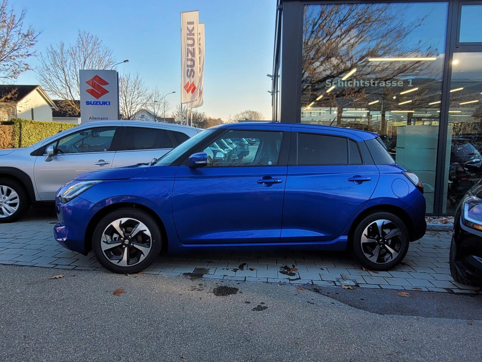 SUZUKI Swift 1.2 Compact Top Hybrid, Mild-Hybrid Benzin/Elektro, Vorführwagen, Automatik - 3