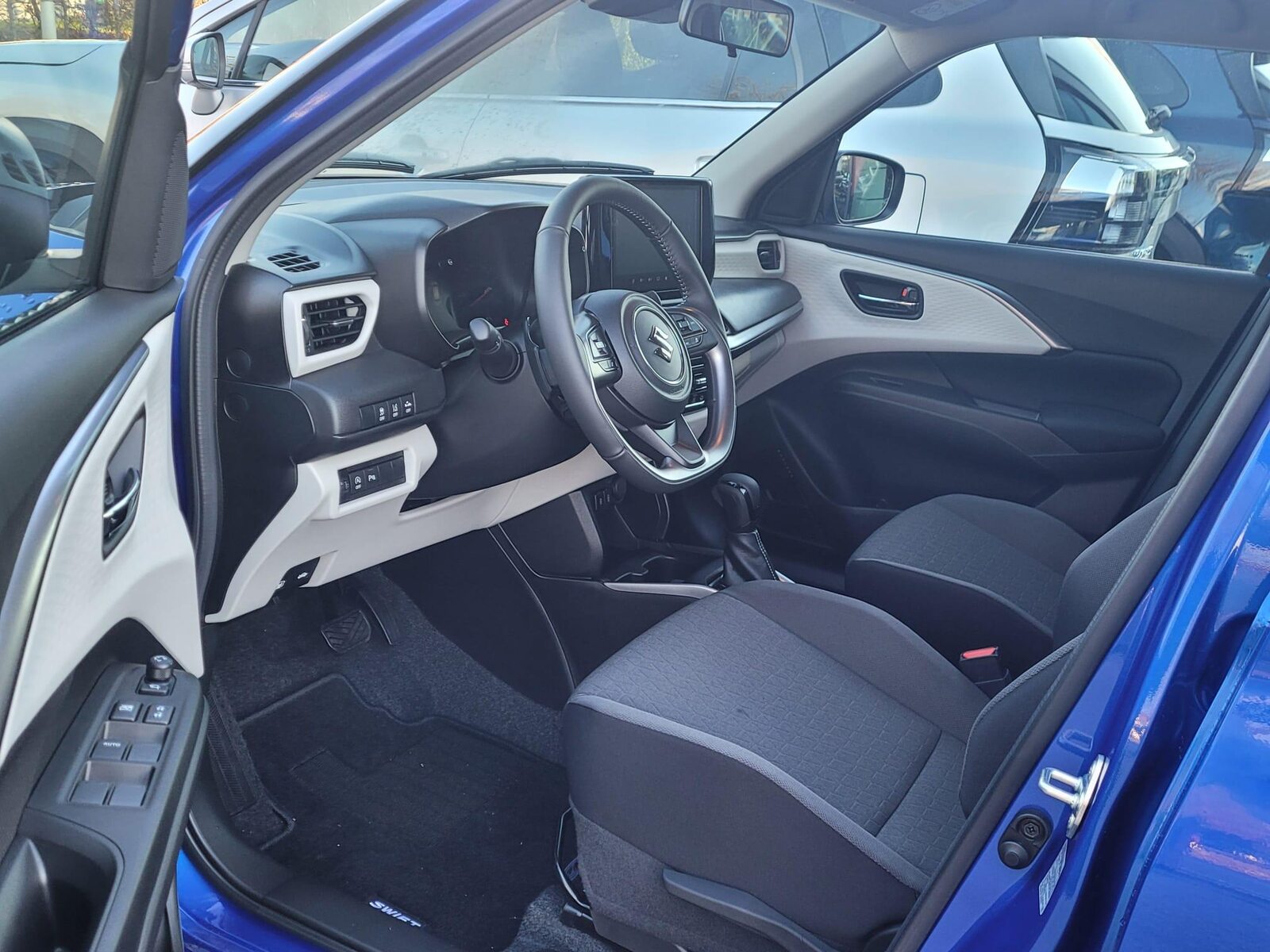 SUZUKI Swift 1.2 Compact Top Hybrid, Mild-Hybrid Benzin/Elektro, Vorführwagen, Automatik - 6