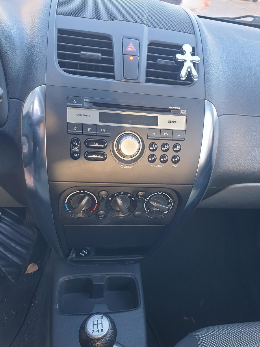 SUZUKI SX4 1.6 16V GL 4WD, Petrol, Second hand / Used, Manual - 6