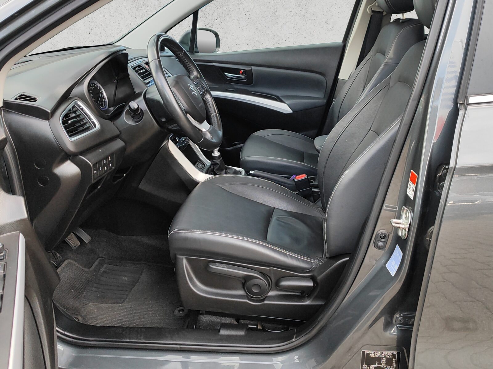 SUZUKI SX4 S-Cross 1.4 T Compact Top Hybrid 4x4, Hybride Léger Essence/Électricité, Occasion / Utilisé, Manuelle - 7