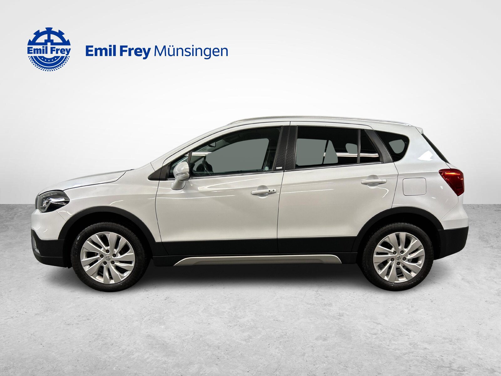SUZUKI SX4 S-Cross 1.4 T Generation Hybrid 4x4, Mild-Hybrid Petrol/Electric, Second hand / Used, Manual - 5