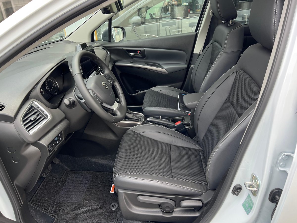 SUZUKI S-Cross 1.5 Compact Top Hybrid 4x4, Voll-Hybrid Benzin/Elektro, Neuwagen, Automatik - 7