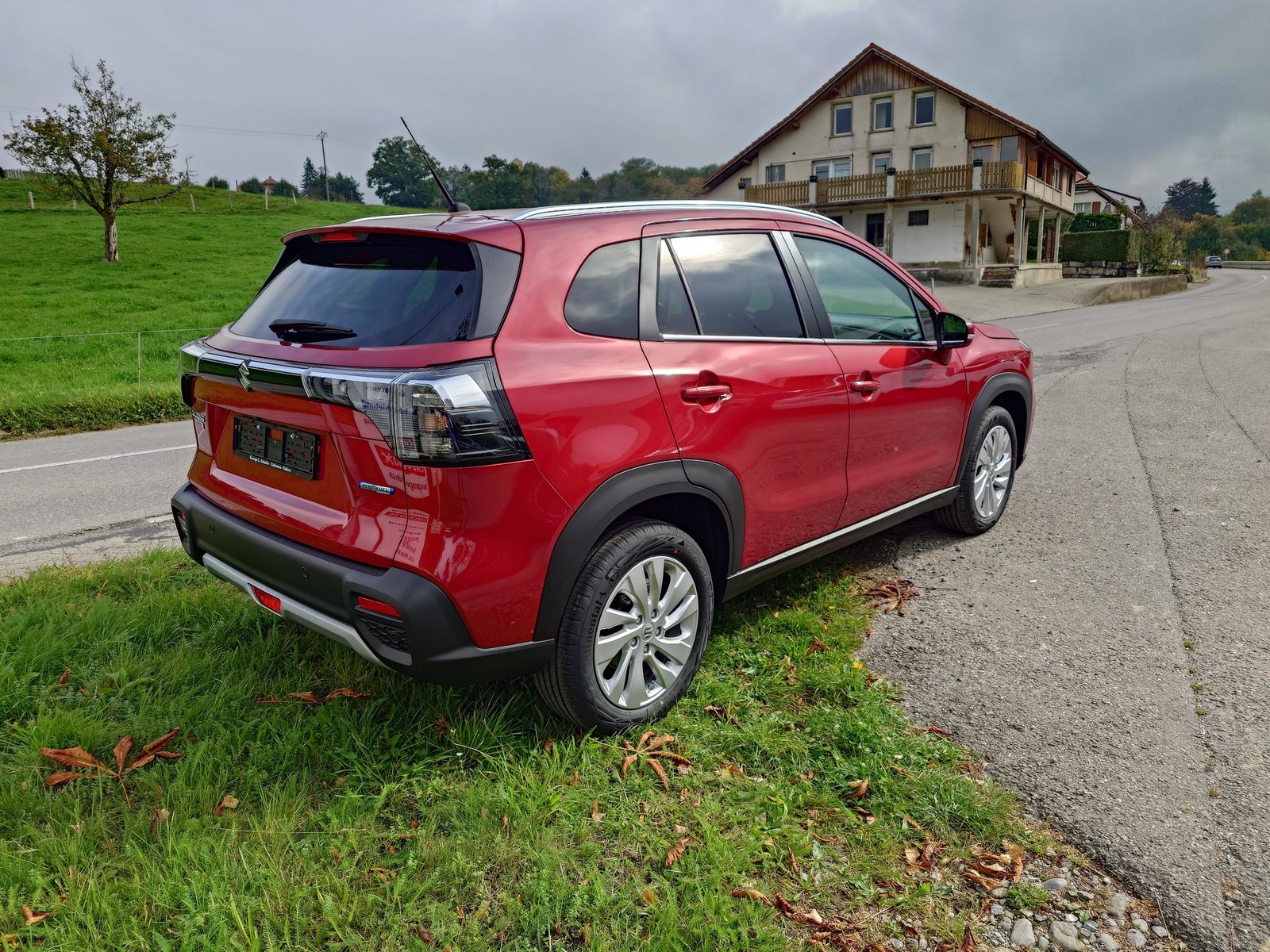 SUZUKI S-Cross 1.4 T Compact+ Hybrid 4x4, Mild-Hybrid Petrol/Electric, New car, Automatic - 4
