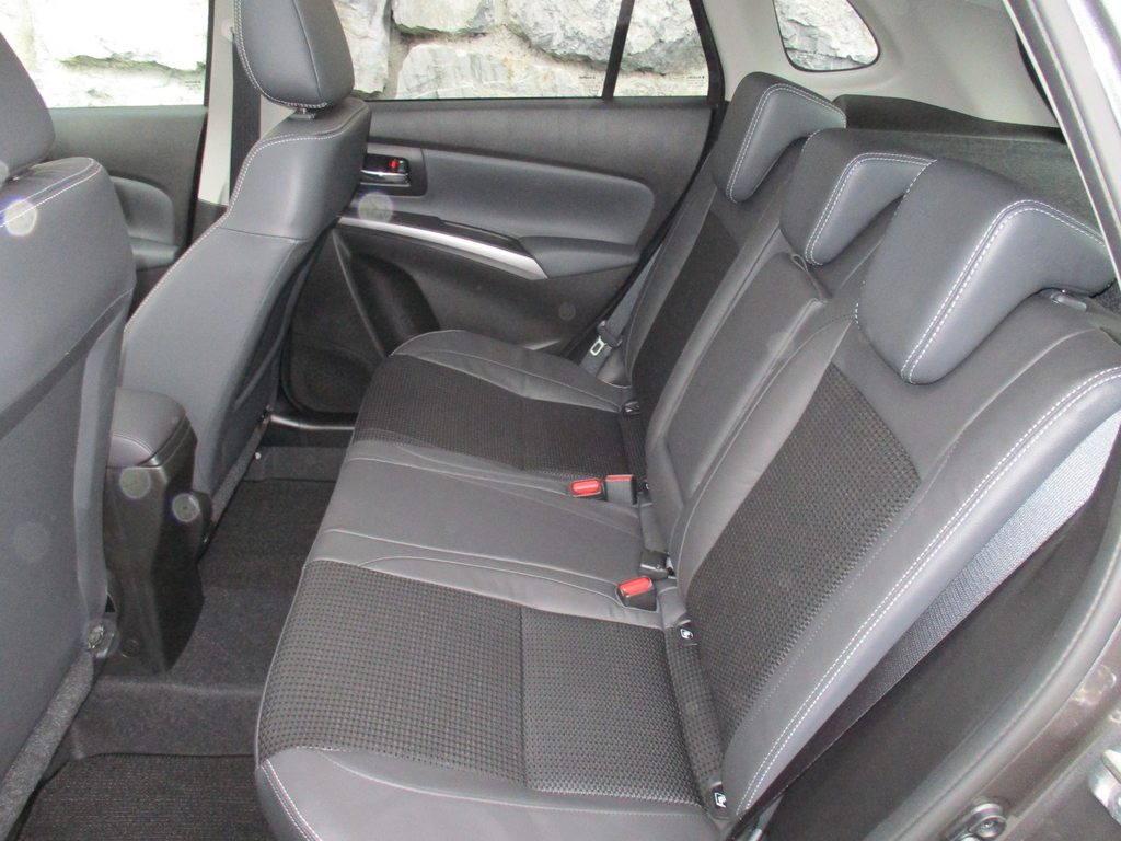 SUZUKI S-Cross 1.4 T Compact Top Hybrid 4x4, Mild-Hybrid Benzin/Elektro, Neuwagen, Automatik - 6