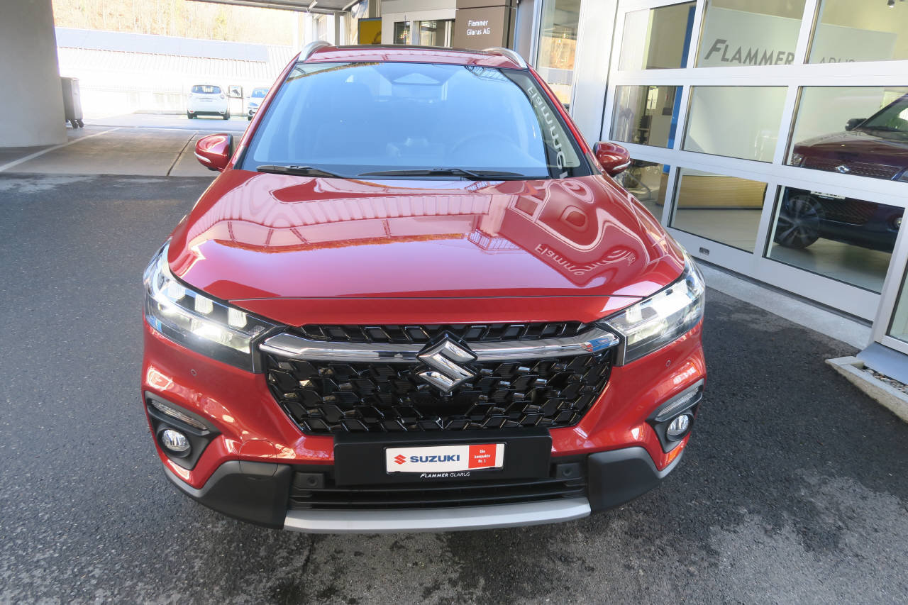 SUZUKI S-Cross 1.4 T Sakura Top Hybrid 4x4