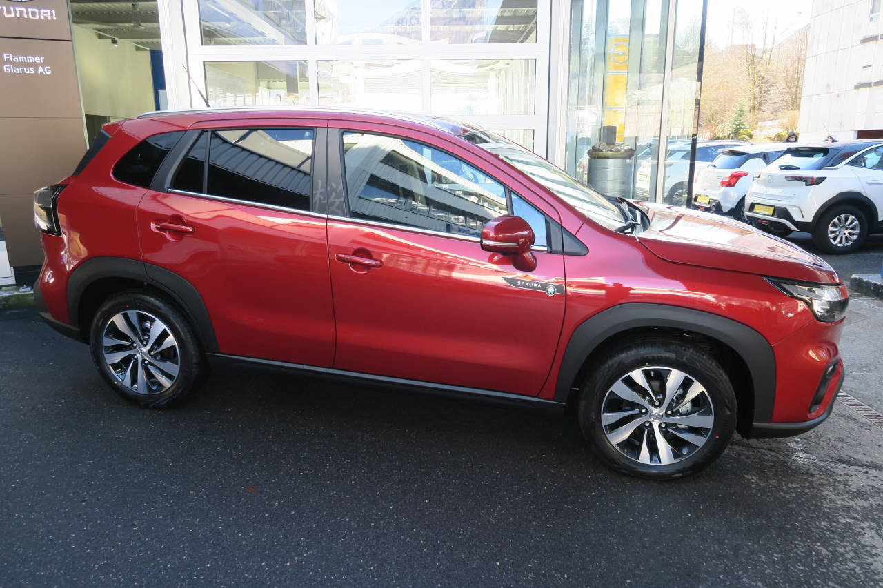 SUZUKI S-Cross 1.4 T Sakura Top Hybrid 4x4, Mild-Hybrid Benzin/Elektro, Neuwagen, Automatik - 2
