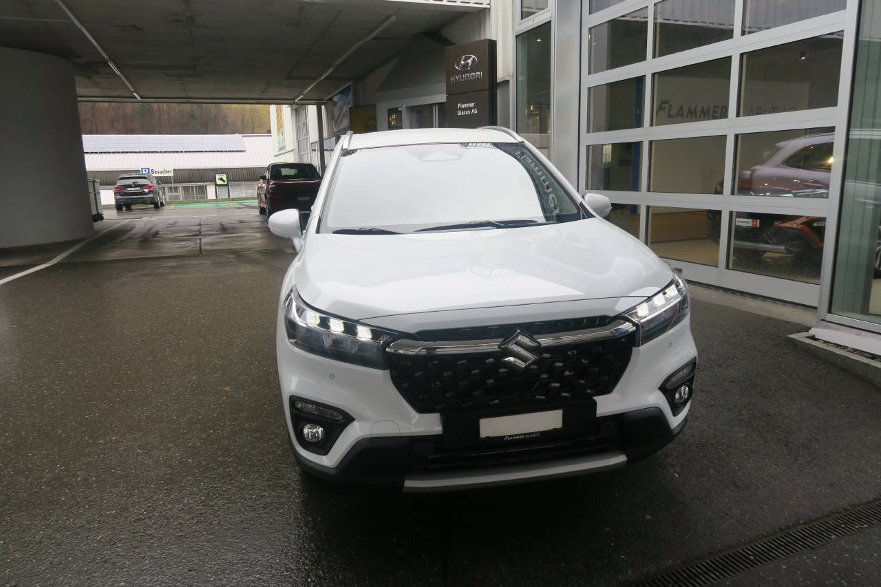 SUZUKI S-Cross 1.4 T Sakura Hybrid 4x4