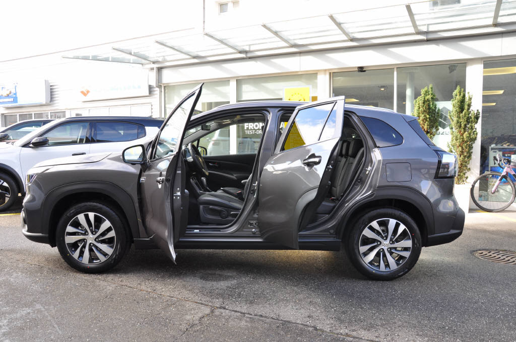 SUZUKI S-Cross 1.4 T Sakura Top Hybrid 4x4, Mild-Hybrid Benzin/Elektro, Neuwagen, Automatik - 4