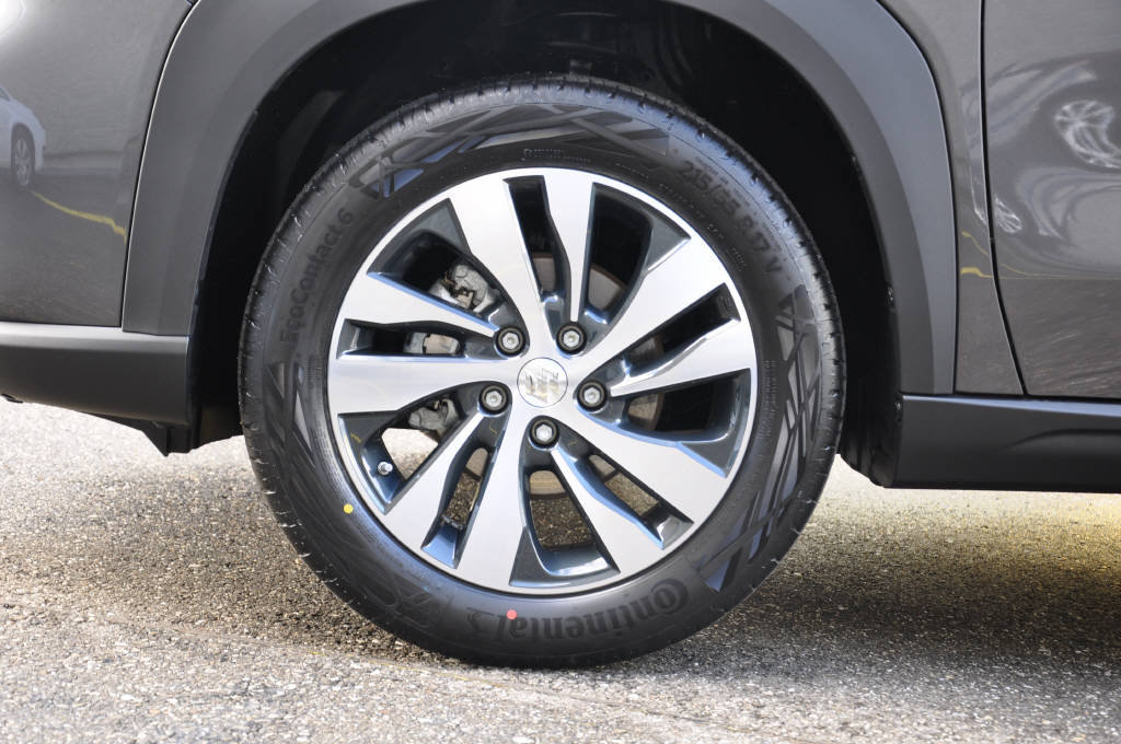 SUZUKI S-Cross 1.4 T Sakura Top Hybrid 4x4, Mild-Hybrid Benzin/Elektro, Neuwagen, Automatik - 5