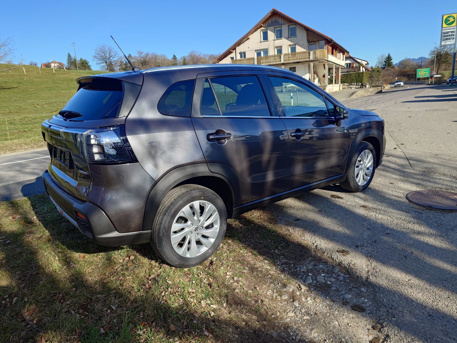SUZUKI S-Cross 1.4 T Sakura Hybrid 4x4, Mild-Hybrid Petrol/Electric, New car, Automatic - 3