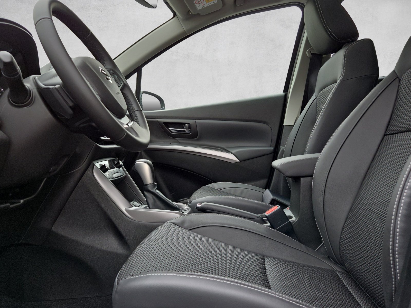 SUZUKI S-Cross 1.4 T Sakura Top Hybri, Benzin, Neuwagen, Automatik - 5