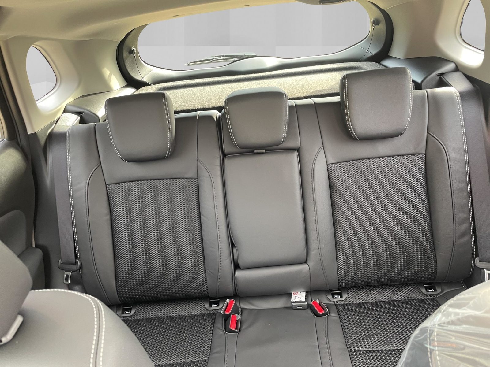 SUZUKI S-Cross 1.4 T Sakura Top Hybrid 4x4, Mild-Hybrid Benzin/Elektro, Neuwagen, Automatik - 7
