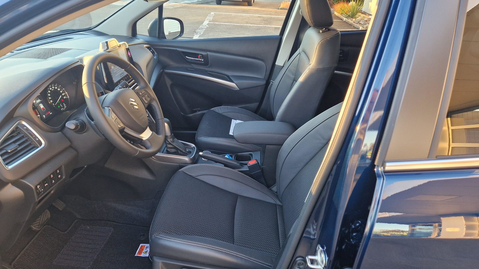 SUZUKI S-Cross 1.4 T Compact Top Hybrid 4x4, Mild-Hybrid Benzin/Elektro, Neuwagen, Automatik - 6