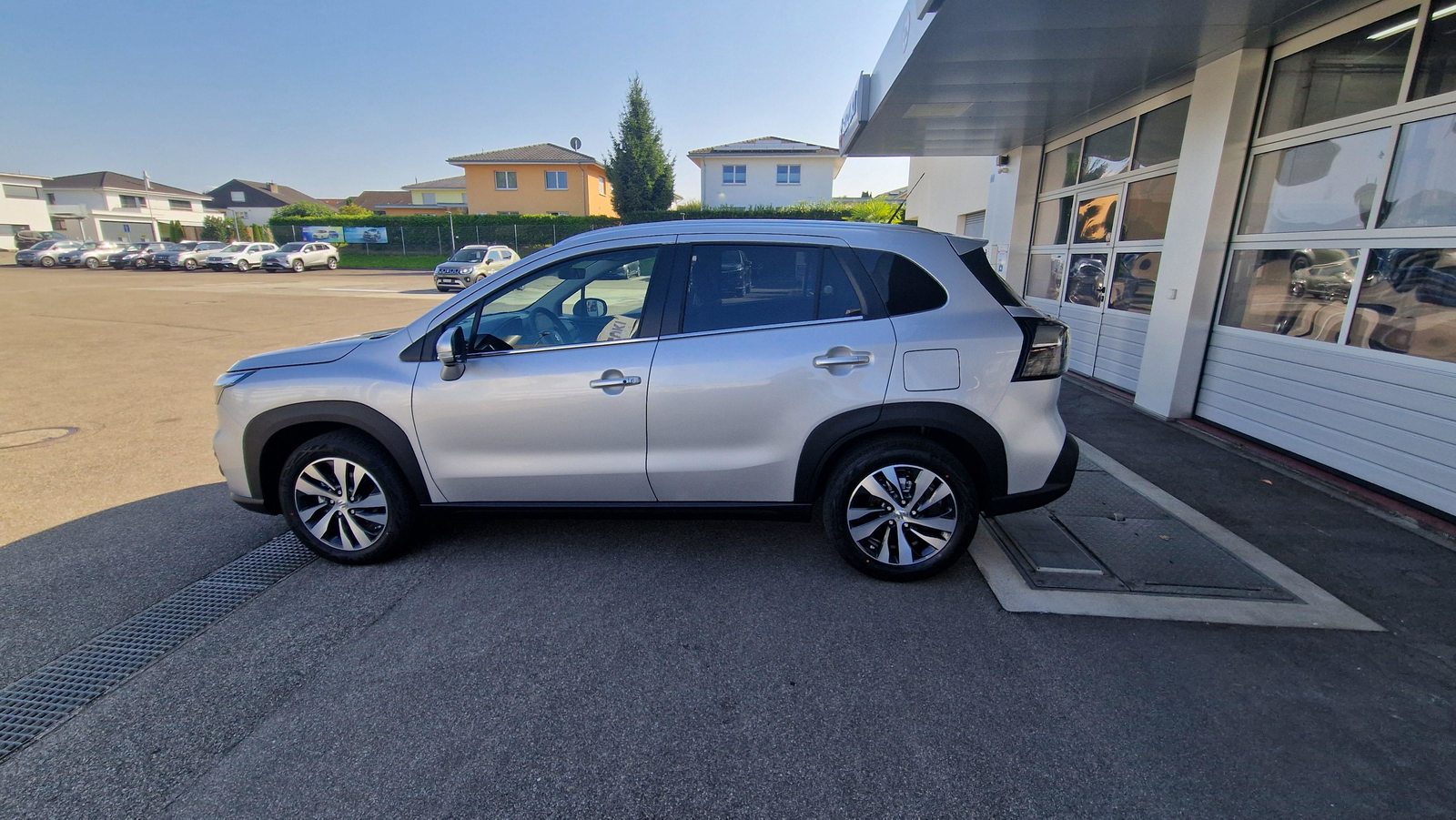 SUZUKI S-Cross 1.4 T Compact Top Hybrid 4x4, Mild-Hybrid Benzin/Elektro, Neuwagen, Automatik - 2