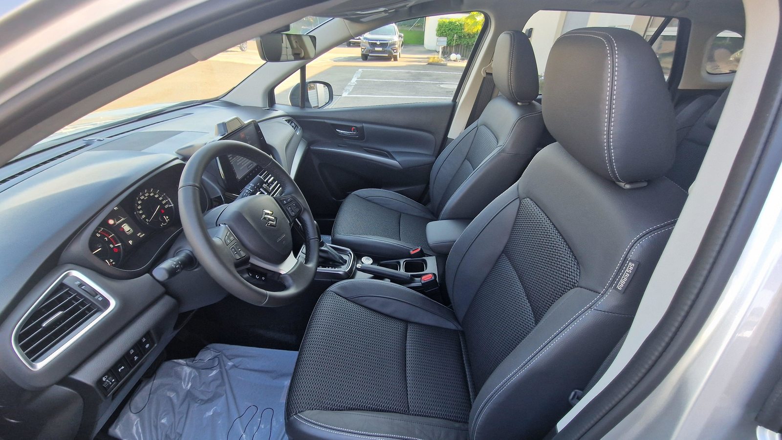 SUZUKI S-Cross 1.4 T Compact Top Hybrid 4x4, Mild-Hybrid Benzin/Elektro, Neuwagen, Automatik - 6
