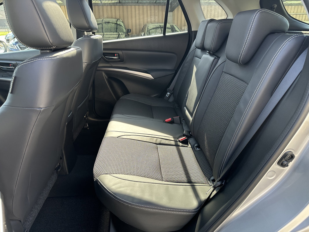 SUZUKI S-Cross 1.4 T Sakura Top Hybrid 4x4, Mild-Hybrid Petrol/Electric, New car, Automatic - 4