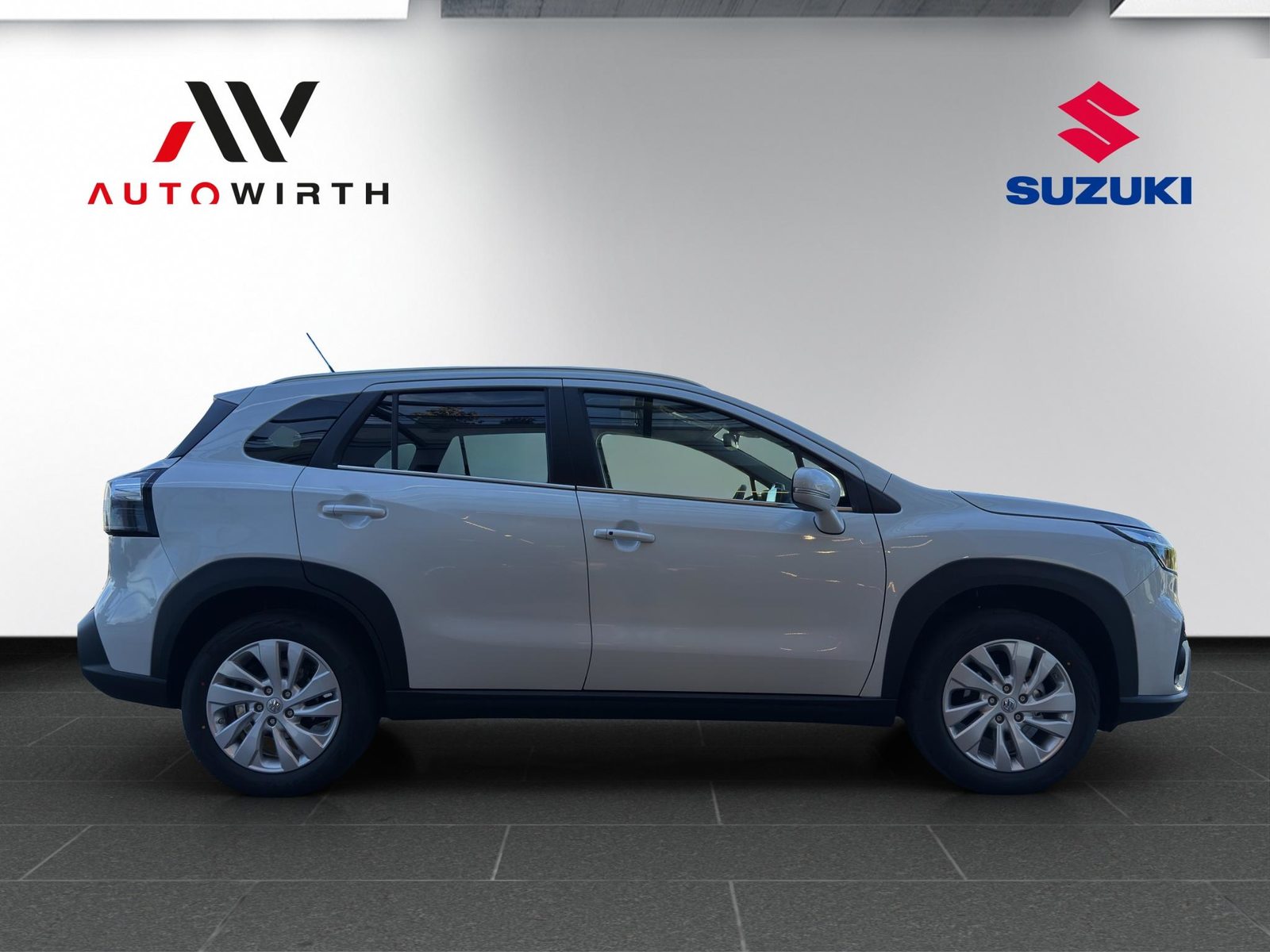 SUZUKI S-Cross 1.4 T Compact+ Hybrid 4x4, Hybride Léger Essence/Électricité, Voiture nouvelle, Automatique - 4