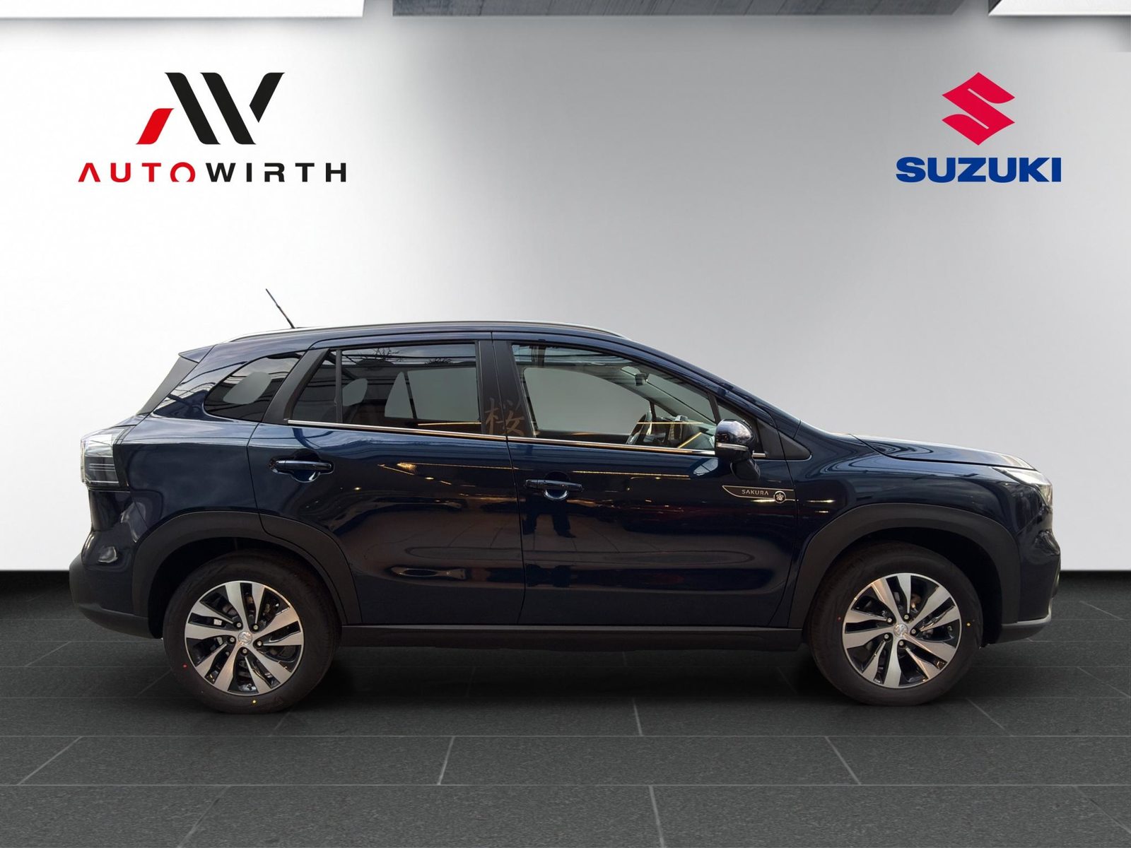 SUZUKI S-Cross 1.4 T Sakura Top Hybrid 4x4, Mild-Hybrid Benzin/Elektro, Neuwagen, Handschaltung - 4