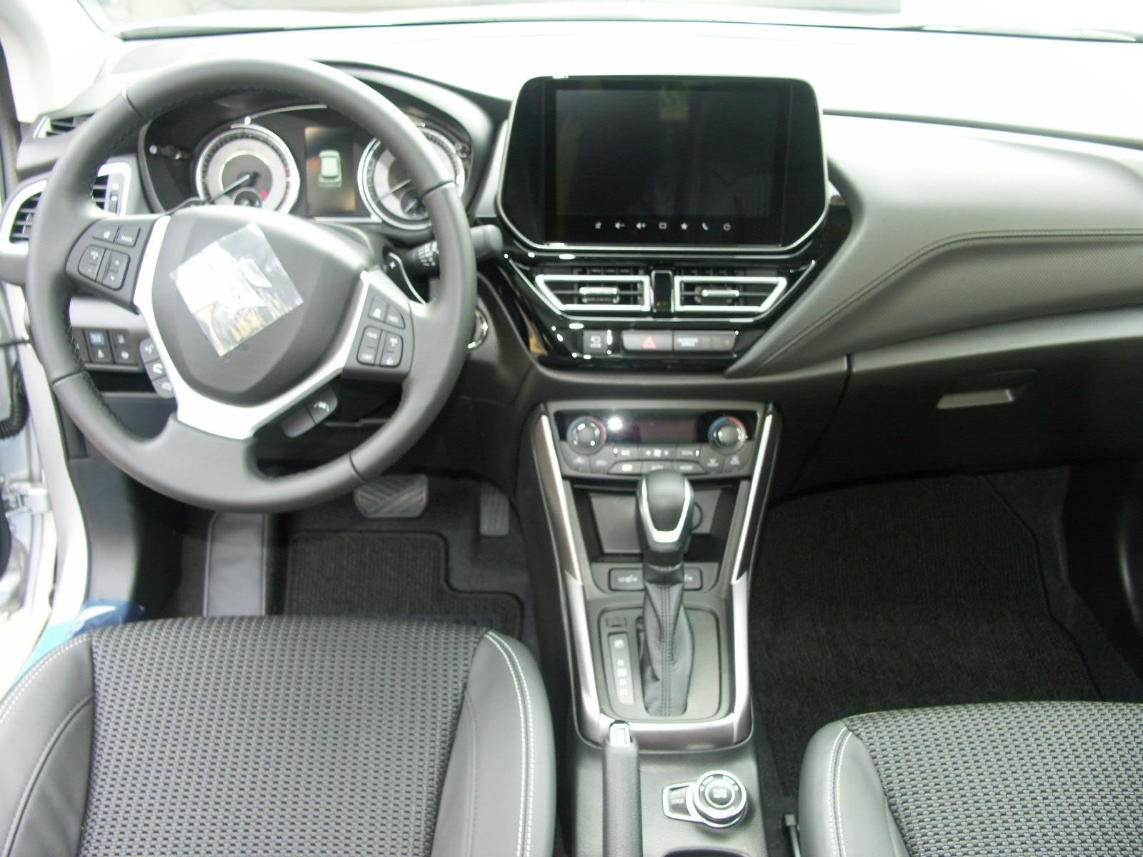 SUZUKI S-Cross 1.5 Compact Top Hybrid 4x4, Full-Hybrid Petrol/Electric, New car, Automatic - 4