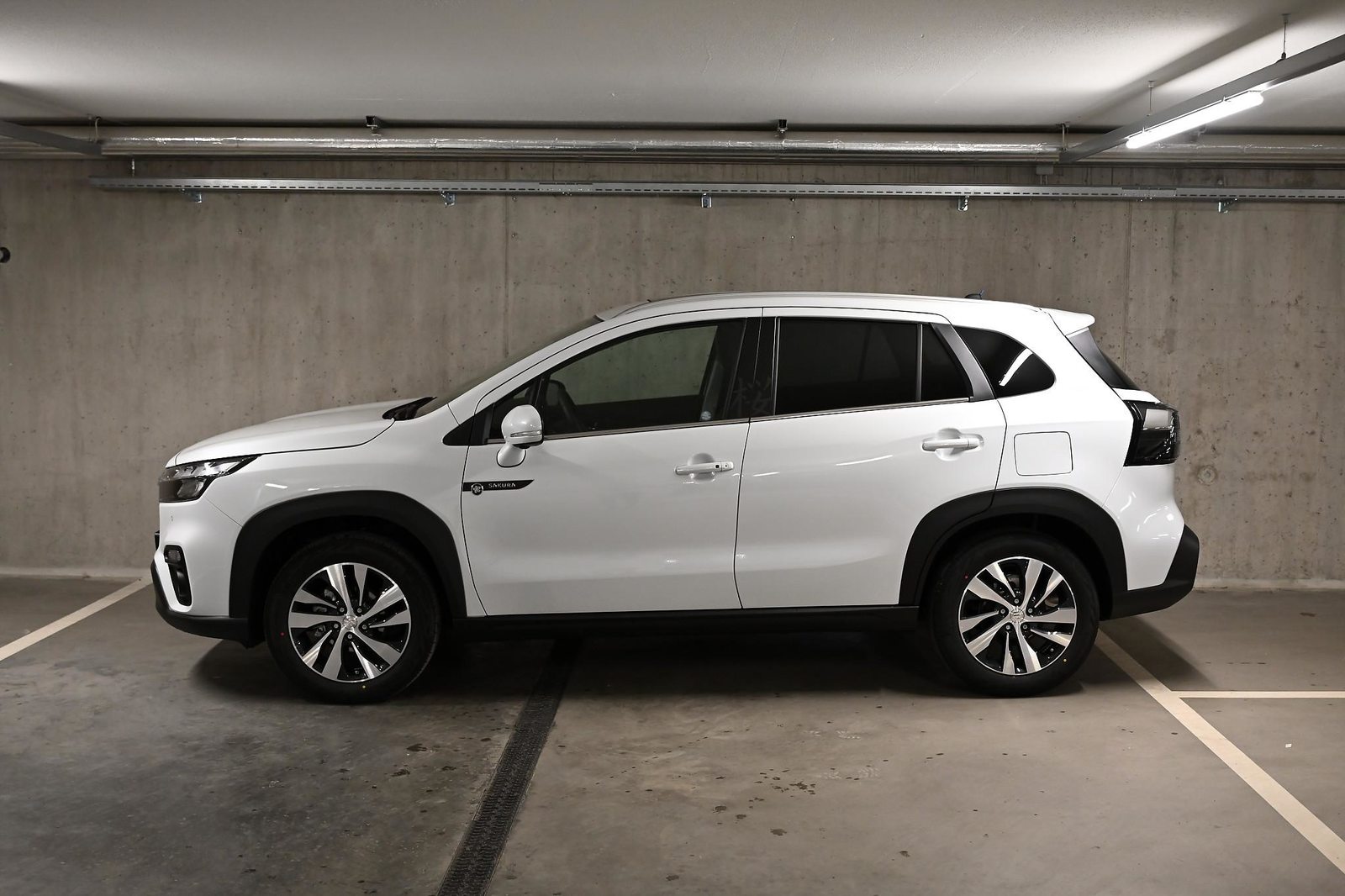 SUZUKI S-Cross 1.4 T Sakura Top Hybrid 4x4, Mild-Hybrid Benzin/Elektro, Neuwagen, Automatik - 7