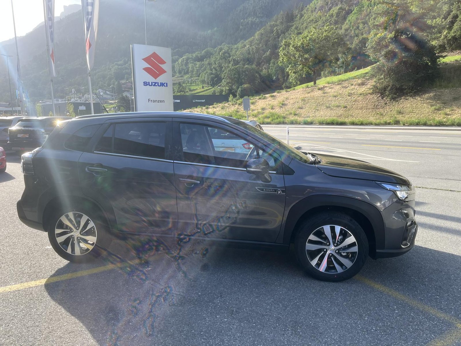 SUZUKI S-Cross 1.4 T Sakura Top Hybrid 4x4, Hybride Léger Essence/Électricité, Voiture nouvelle, Automatique - 4