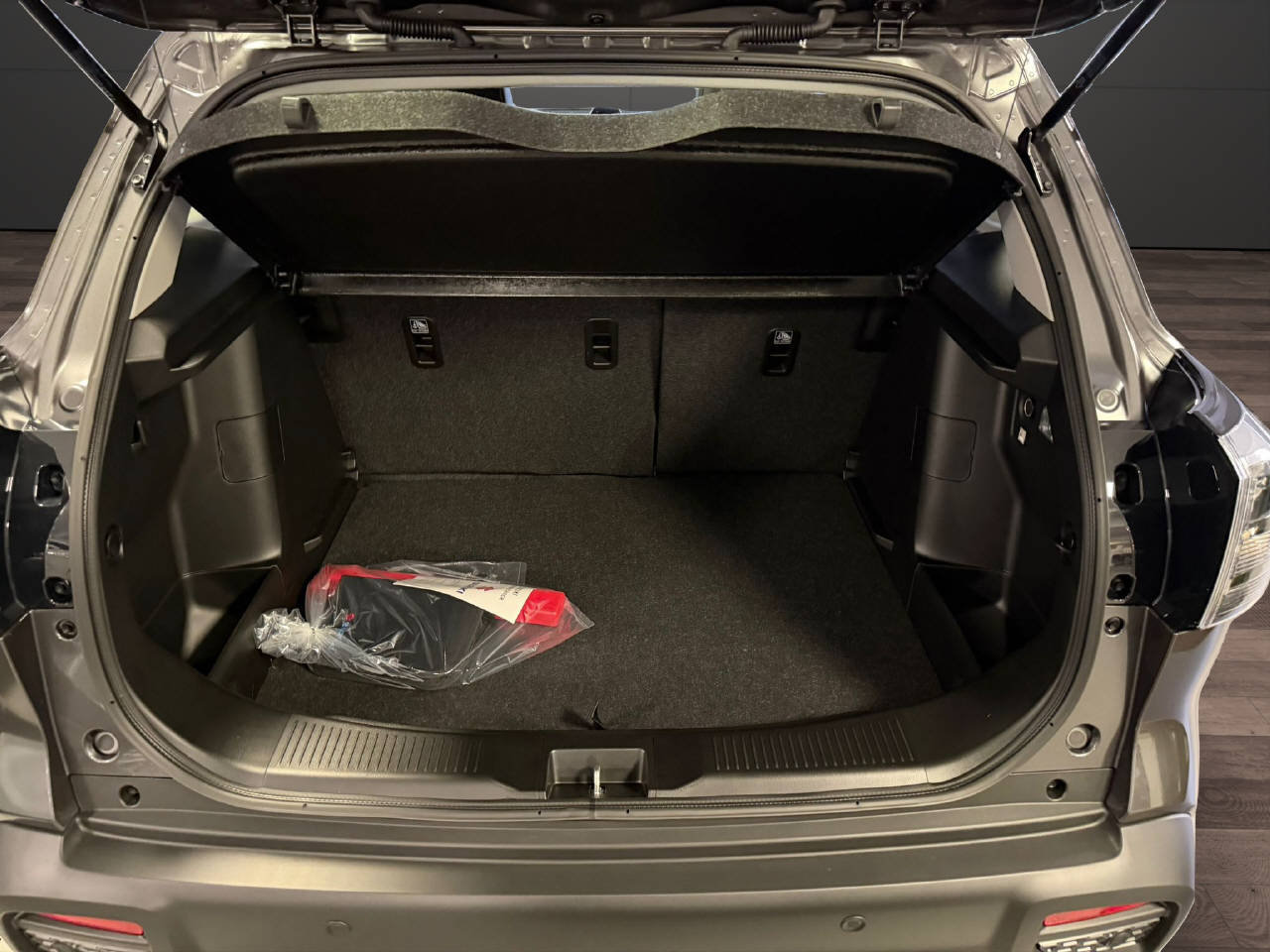 SUZUKI S-Cross 1.4 T Sakura Top Hybrid 4x4, Hybride Léger Essence/Électricité, Voiture nouvelle, Automatique - 7